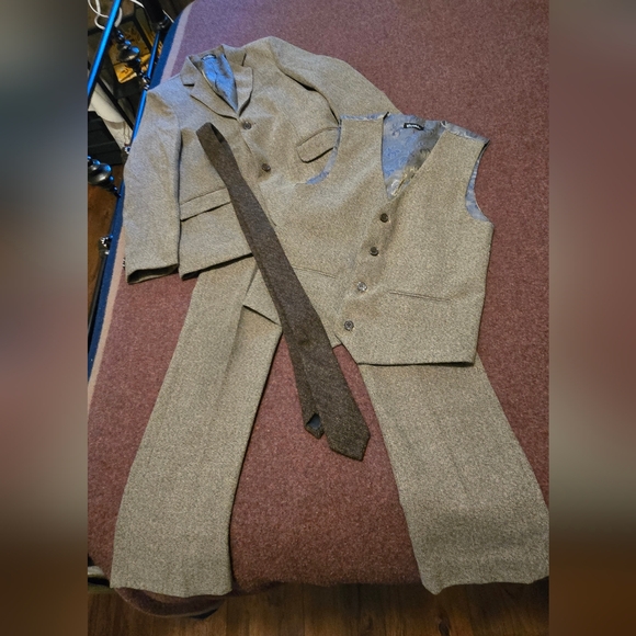 vivaki Other - Boy's Suit Size 11 (See Measurements In Pics) Wool Tie 4pc Suit In Brown